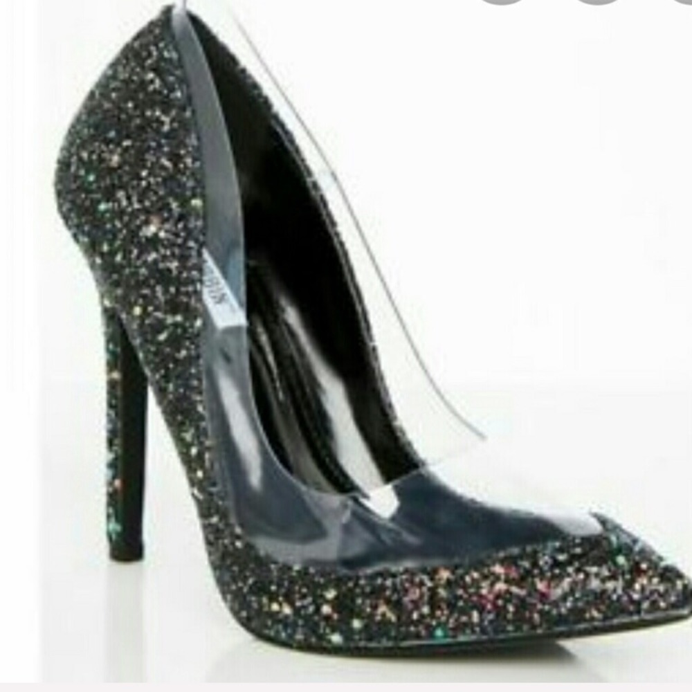 Black Glittery Pumps 👠